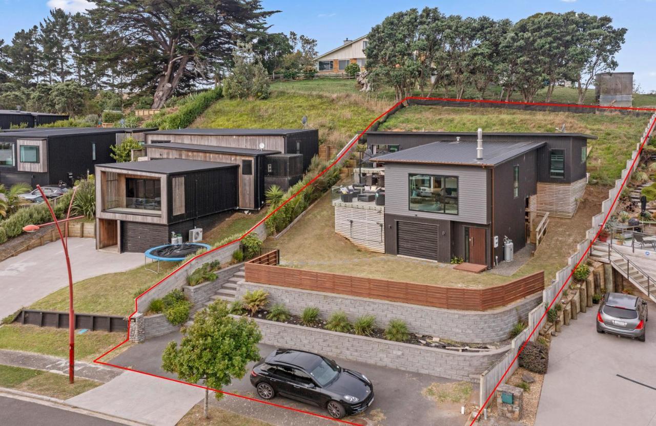 R And R At Robertson - Raglan Holiday Home Exterior photo
